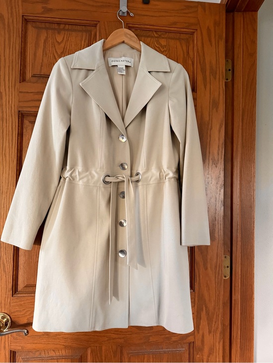 Doncaster Jackets & Blazers - Doncaster Women's Button-Front Mid-Length Cream Cotton Blend Trench Coat Size 6